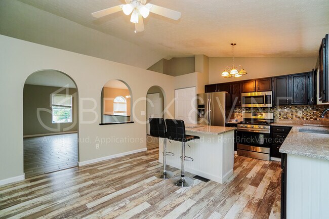 Building Photo - 1628 Westmeadow Drive