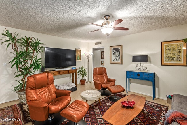 Building Photo - 12728 N 40th Pl