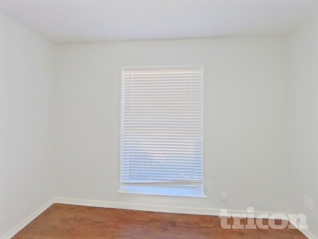 Building Photo - 1916 Tracey Cir