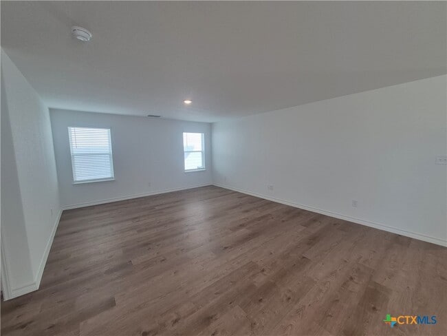 Building Photo - 942 Bluegrass Pt