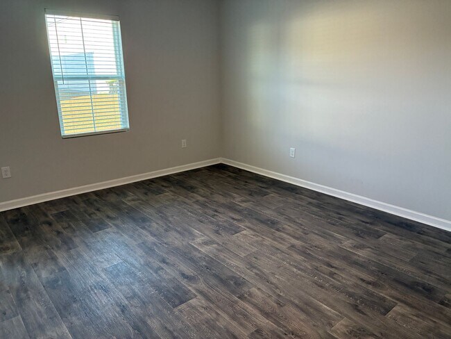 Building Photo - 5 Bedroom 2.5 Bathroom Home in Sunfish Cove in Sunset Beach, NC