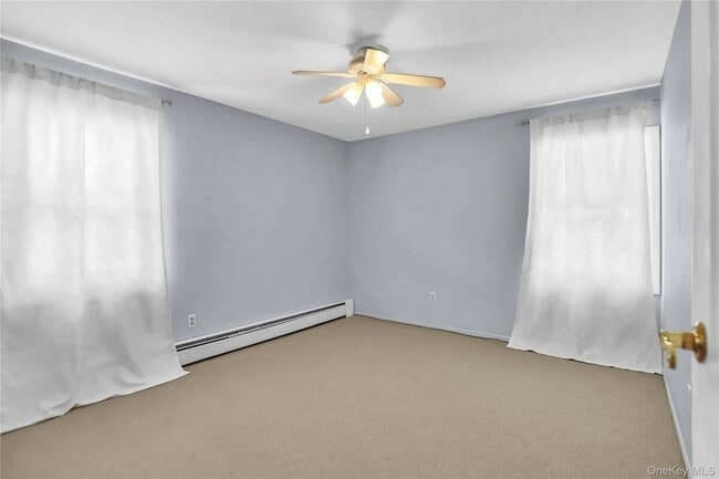 Building Photo - 11 Onyx Dr