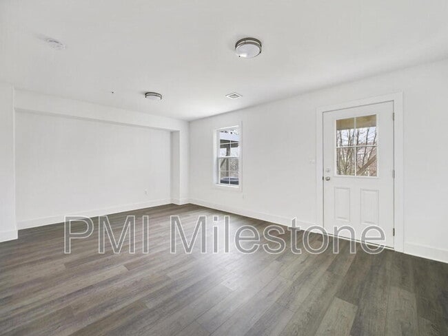 Building Photo - 11089 Gopher Dr N