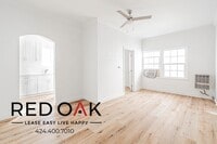 Building Photo - 861 Fedora St