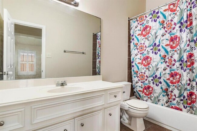 Building Photo - 17515 Burkhart Ridge Dr