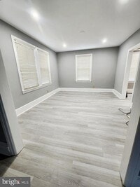 Building Photo - 80 E Main St