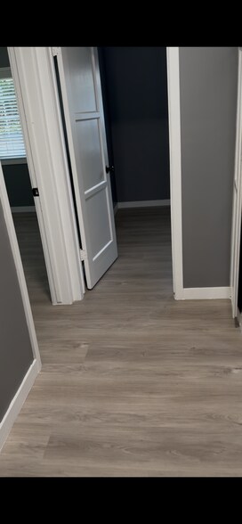 Building Photo - 8543 Wakefield Ave