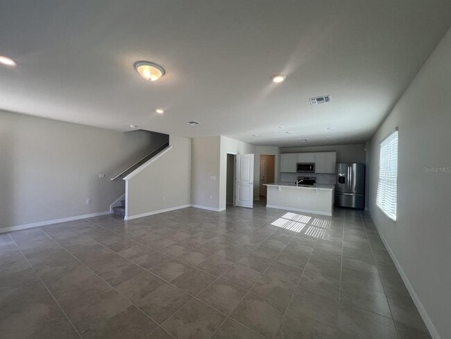 Building Photo - 3355 Vine Leaf St
