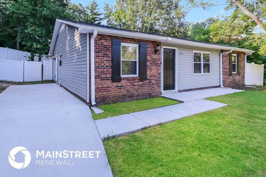 Building Photo - 2857 Hondo Dr