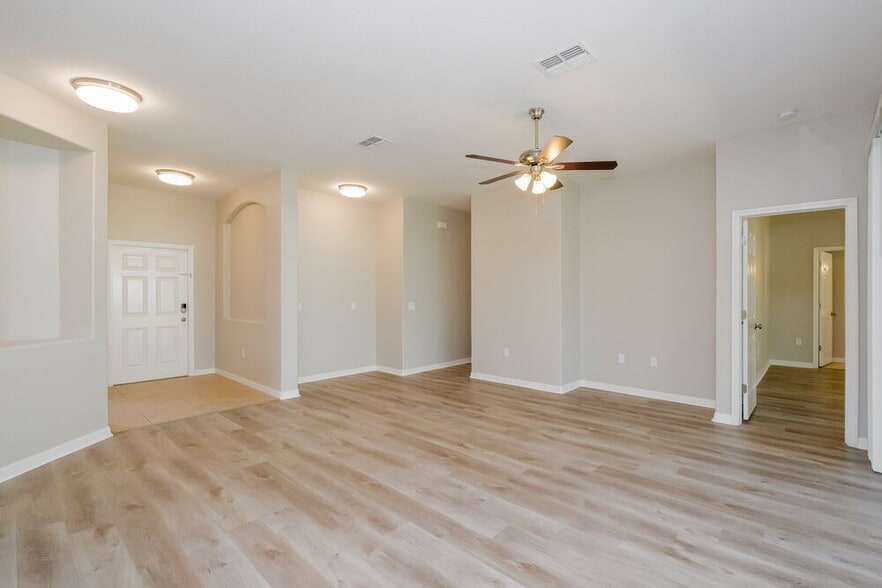 Building Photo - 13499 Teaberry Ln