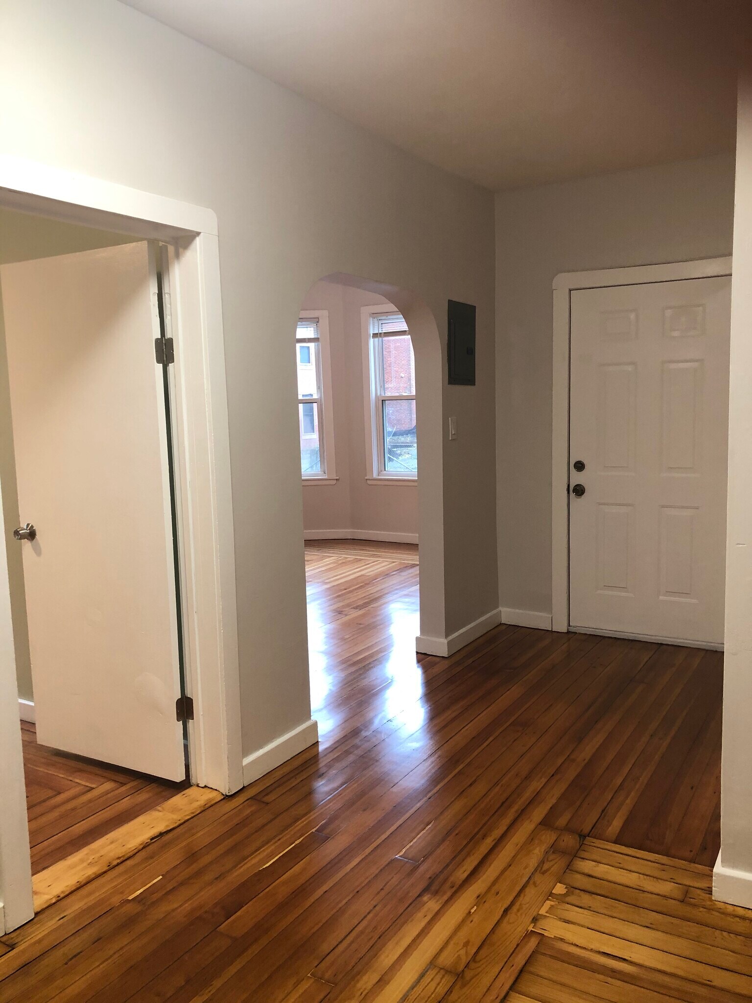 Building Photo - 154 Stanwood St