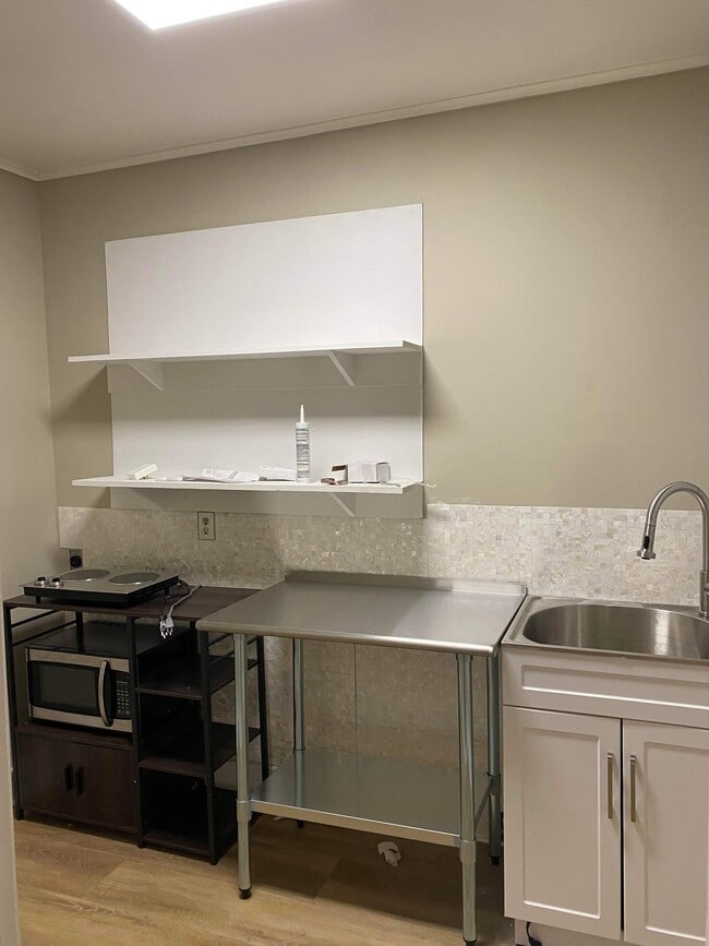 Building Photo - 100 S Quebec St