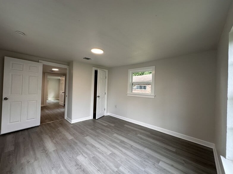 Building Photo - 2516 Ivy St