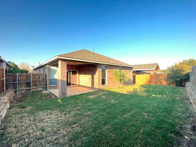 Building Photo - 2128 Carlotta Dr