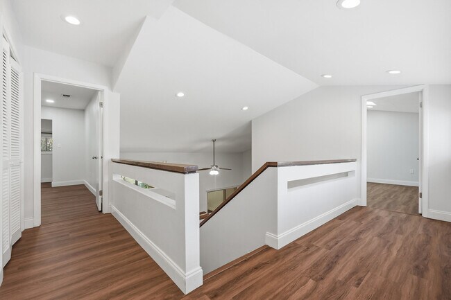 Building Photo - 114 Gleneagles Dr