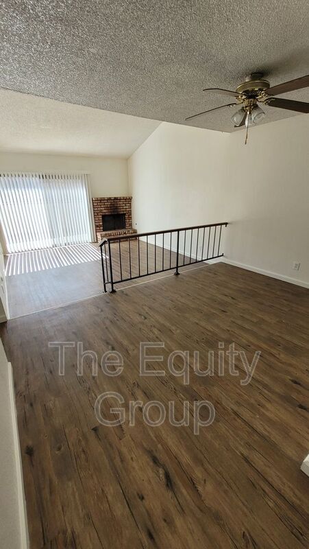 Building Photo - 5804 W Robinwood Ave