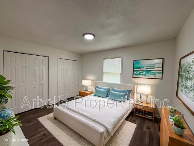 Building Photo - 119 Rowe Ln