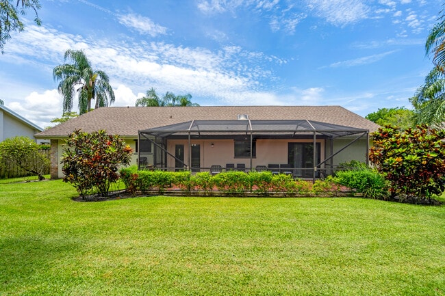 Building Photo - 1532 Primrose Ln