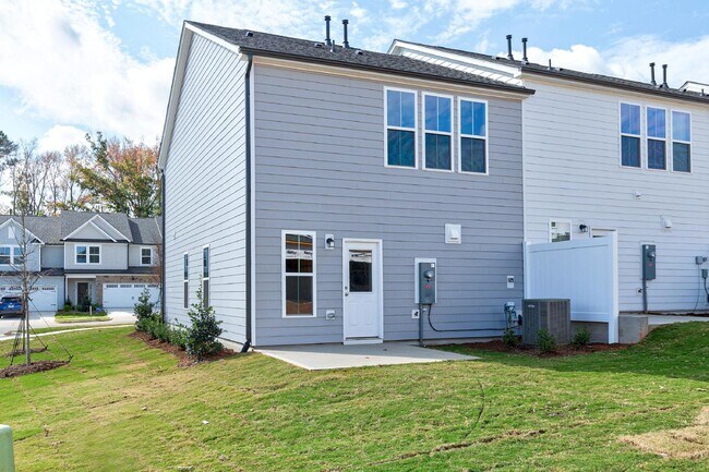 Building Photo - 580 Glen Clova Dr