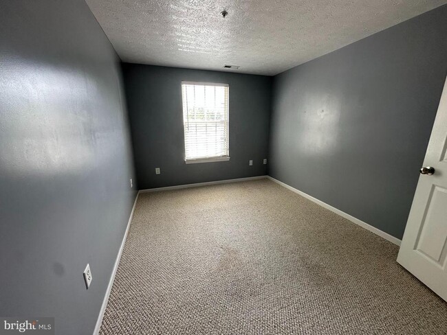 Building Photo - 4122 Maple Path Cir