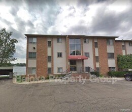 Building Photo - 1974 Klingensmith Rd