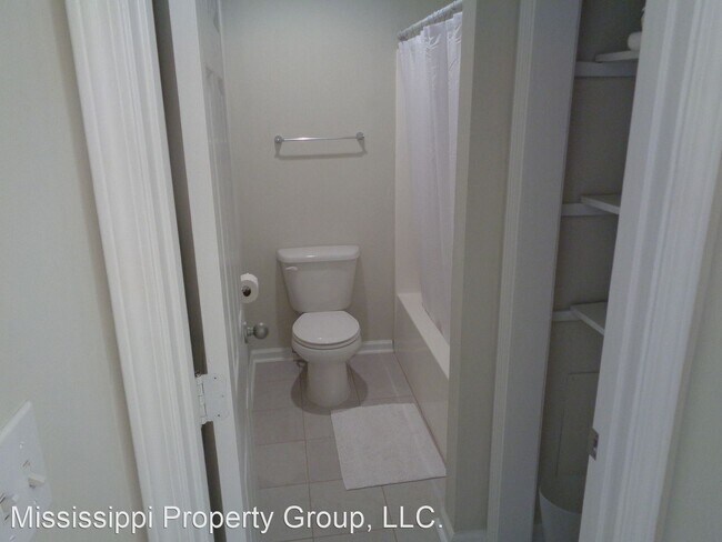 Building Photo - 3 br, 3 bath House - 1602 Jackson Avenue W...