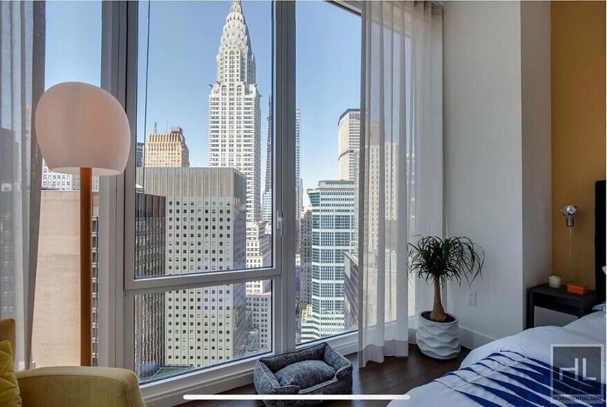 Building Photo - East 44th Street