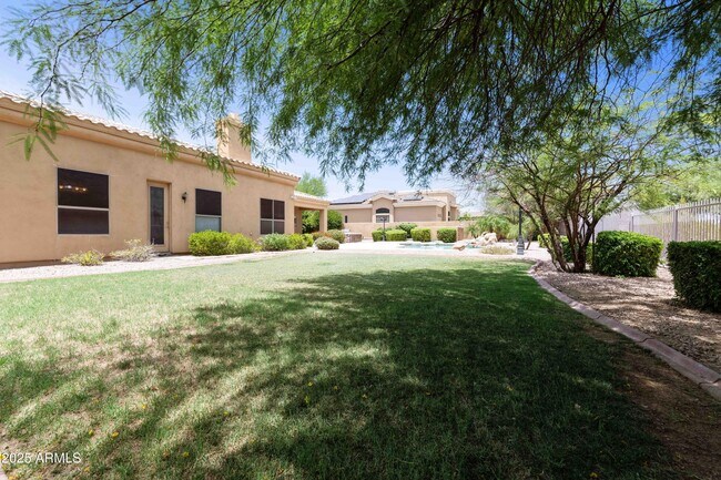 Building Photo - 5416 E Hashknife Rd