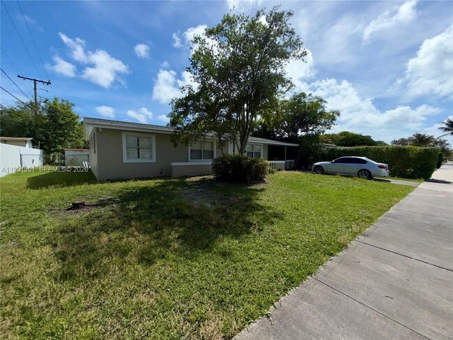 Building Photo - 9810 SW 165th Terrace