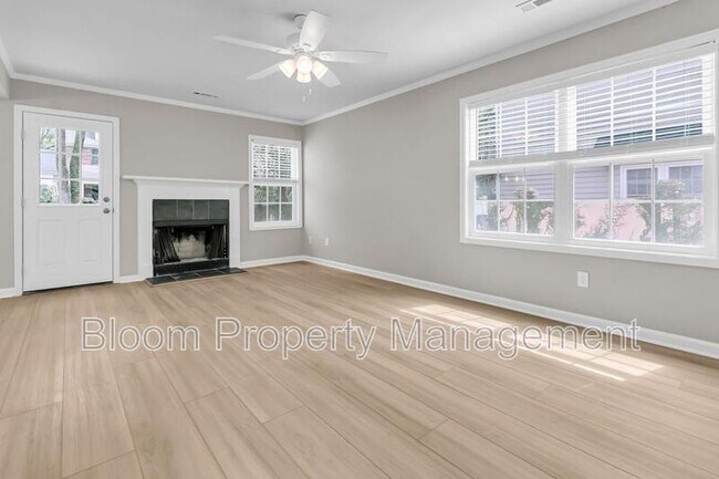 Building Photo - 974 Governors Rd