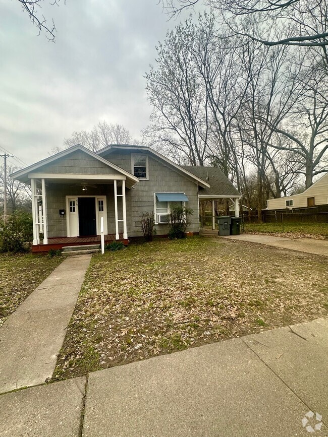 Building Photo - 3825 Spottswood Ave