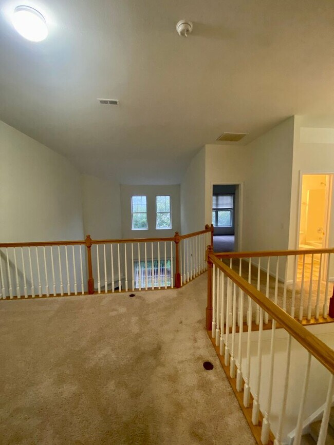 Building Photo - 3BR/2.5BA Townhouse in Ballantyne