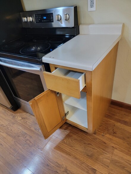 Building Photo - 2364 Howard Ave