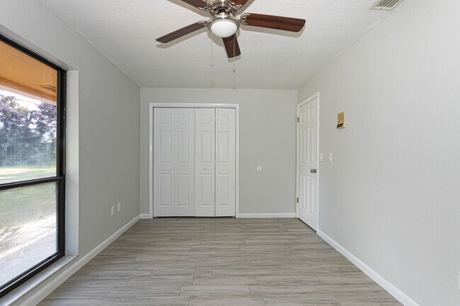 Building Photo - 169 Armadillo Way