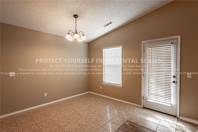 Building Photo - 3195 W Woodfield Way