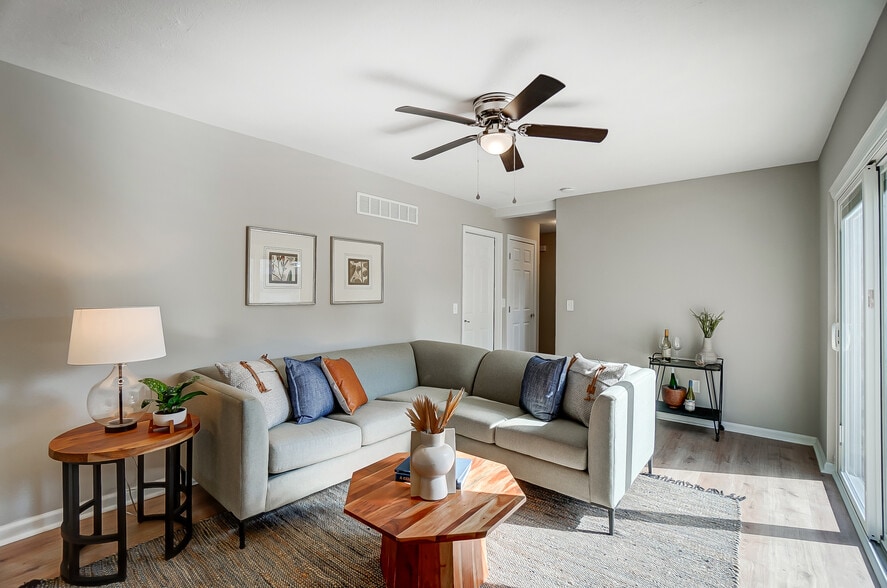 Building Photo - 271 Albright Dr