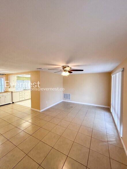 Building Photo - 4133 Grayton Dr