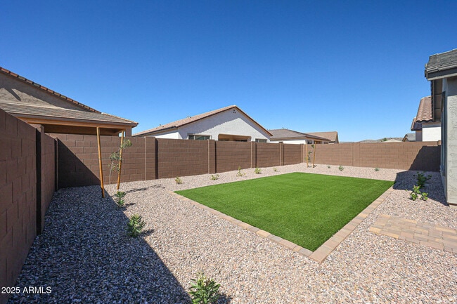 Building Photo - 16701 W Whispering Wind Dr