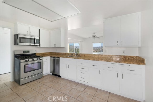 Building Photo - 5540 E Vista Del Este