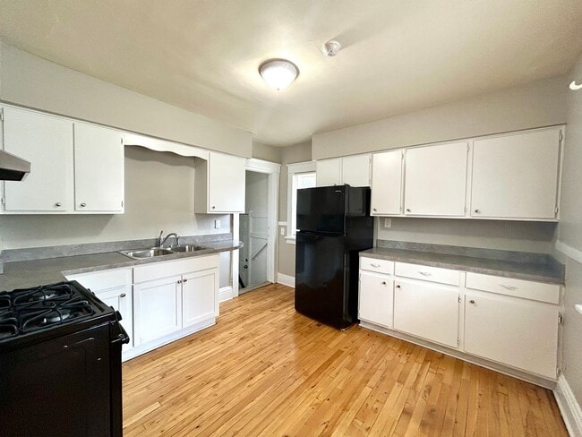 Building Photo - Two Bedroom Home in Muskegon