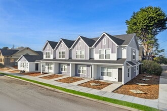 Building Photo - 721-711 11th St