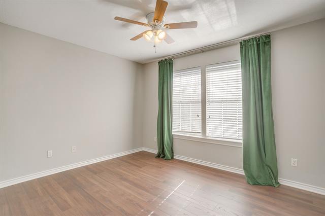 Building Photo - 3237 Shady Glen Dr