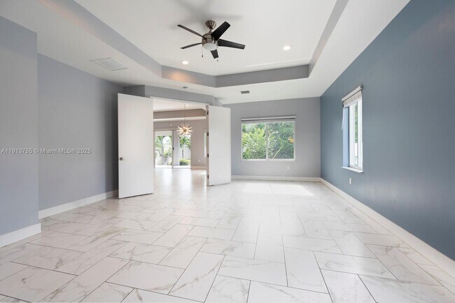 Building Photo - 4920 NE 1st Terrace