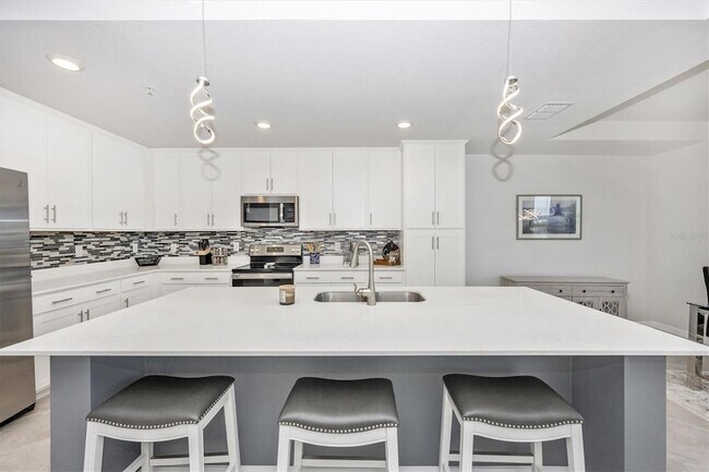 Building Photo - 12240 Wellen Golf St