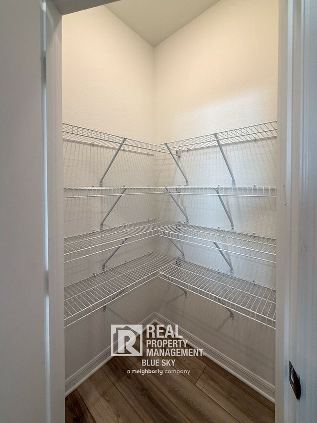 Building Photo - 20949 Cherry River Rd