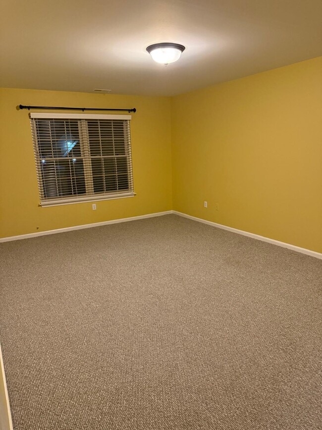 Building Photo - 7438 Lacy Dr