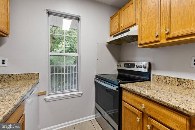 Building Photo - 1024 Willings Way