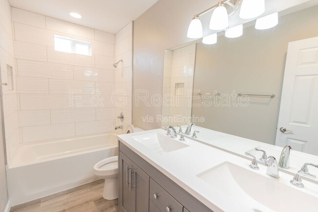 Building Photo - 4644 E Caballero St