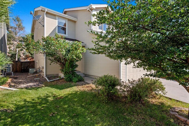 Building Photo - Beautiful 3-Bedroom Home in Cherry Creek School District with Fenced Yard & 2-Car Garage