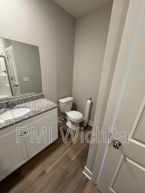 Building Photo - 5244 N Cypress Cir